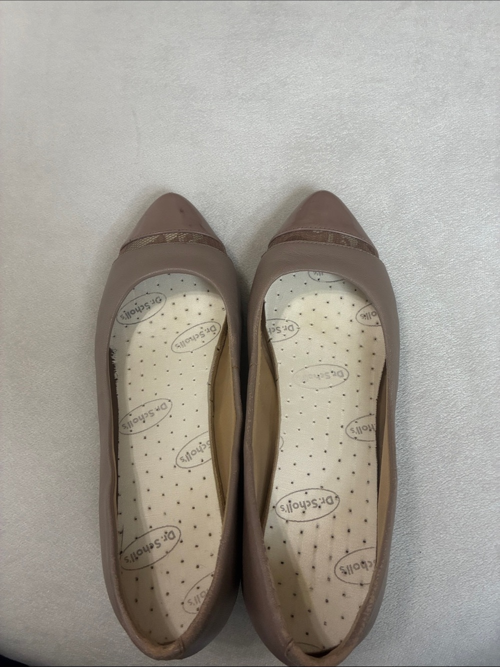 Dr. Scholl's Women's Pointed Toe Flats in Taupe